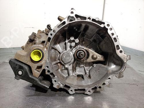 Used Gearbox Gearbox TOYOTA YARIS (_P9_) 1.4 D-4D (NLP90_, NLP90R) (90 hp) 39164877 39164877