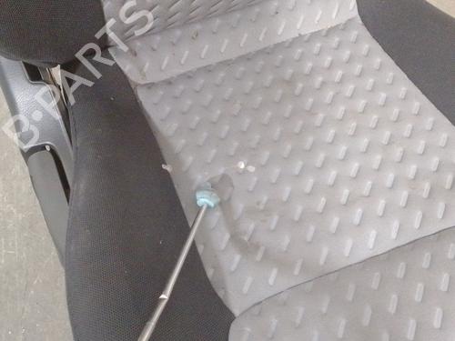 Right front seat NISSAN PICK UP (D22) 2.5 Di | BP30699806C16