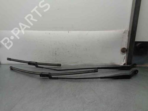 Used Front windshield wiper arm CITROËN BERLINGO / BERLINGO FIRST MPV (MF_, GJK_, GFK_) 1.6 HDI 75 (MF9HW, GJ9HWC, GF9HWC, GN9HWC) (75 hp) 6694599