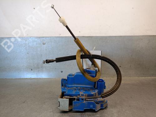 rear-left-lock-fiat-500l-351_-352_-2012-34343327 main image