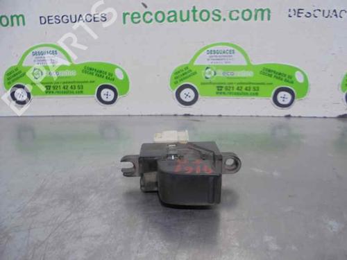 Used Right rear window switch NISSAN X-TRAIL I (T30) 2.2 dCi (136 hp) 3437972