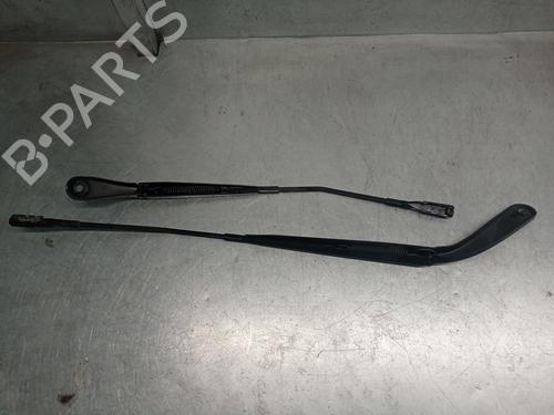 Used Front windshield wiper arm MERCEDES-BENZ VITO Van (W447) 111 CDI (447.601, 447.603, 447.605) (114 hp) 26573365