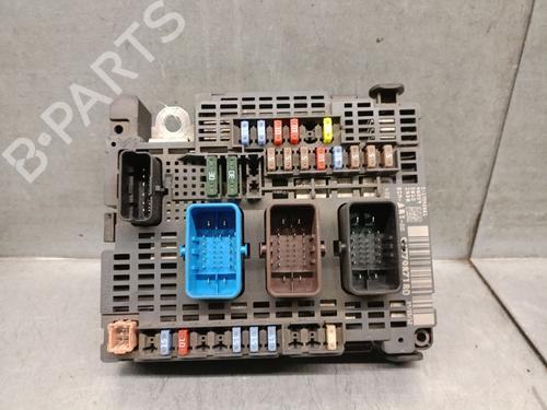 Used Fuse box CITROËN C4 II (NC_) 1.6 HDi 110 (112 hp) 32779353