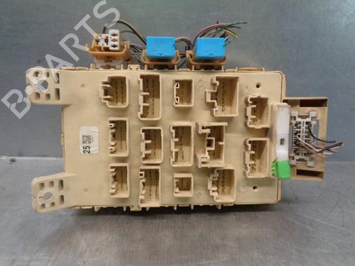 Zekeringkast TOYOTA YARIS (_P1_) 1.4 D-4D (NLP10_, NLP10R) | BP10359541E1 
