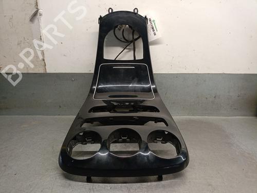 Used Middle console Middle console MERCEDES-BENZ C-CLASS (W205) C 220 BlueTEC / d (205.002, 205.004) (170 hp) 33656969 33656969