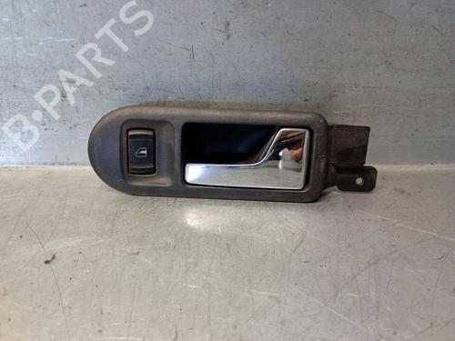 Used Front right interior door handle VW GOLF IV (1J1) 1.6 16V (105 hp) 3215276