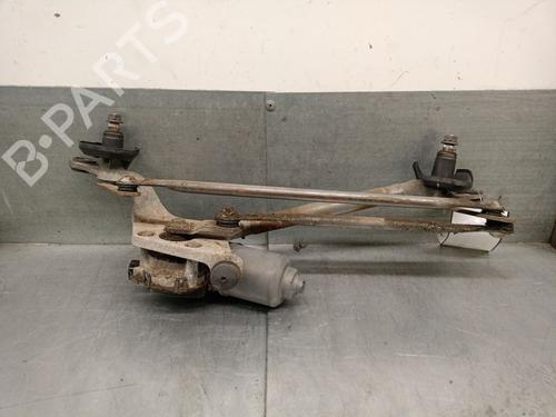 Used Front wiper motor Front wiper motor TOYOTA YARIS (_P9_) 1.4 D-4D (NLP90_, NLP90R) (90 hp) 32628899 32628899