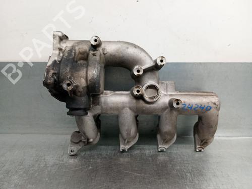 Colector de admisión VOLVO V40 Estate (645) [1995-2004]  31169401