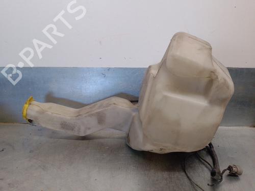 Used Windscreen washer tank CHRYSLER VOYAGER / GRAND VOYAGER III (GS_, NS_) 2.0 i (133 hp) 14925845