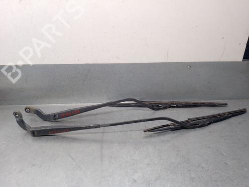 Used Front windshield wiper arm Front windshield wiper arm FIAT SCUDO Van (220_) 1.9 TD (90 hp) 33931508 33931508