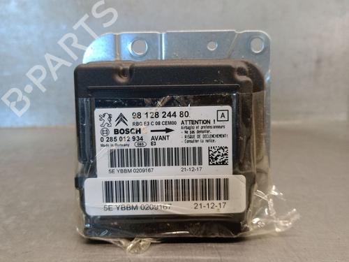 Used ECU airbags ECU airbags CITROËN C4 CACTUS 1.2 THP 110 (110 hp) 35895679 35895679
