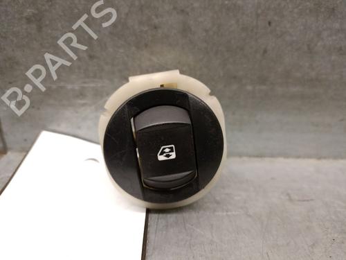 Used Right front window switch RENAULT CLIO III (BR0/1, CR0/1) 1.5 dCi (C/BR0G, C/BR1G) (68 hp) 32780590