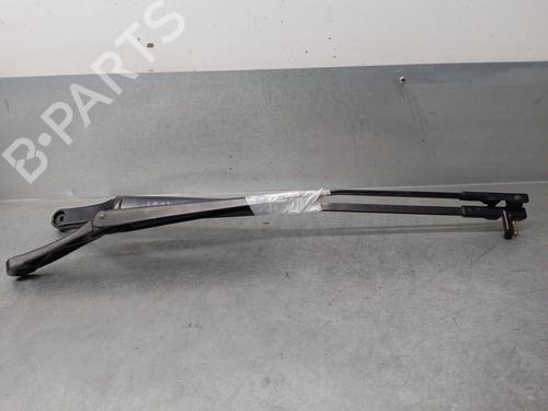 Front windshield wiper arm VW TOURAN (1T1, 1T2) 2.0 TDI | BP15677402C143 
