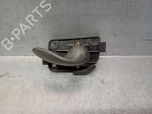 Used Front right interior door handle Front right interior door handle FIAT PUNTO (188_) 1.3 JTD 16V (70 hp) 35992828 35992828