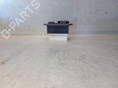 Used Heater resistor PEUGEOT 5008 II (MC_, MJ_, MR_, M4_) 1.5 BlueHDi 130 (MCYHZJ, MCYHZR, MCYHZX) (131 hp) 26124366