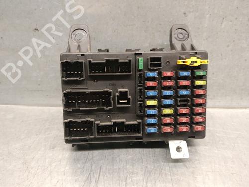Used Fuse box Fuse box HYUNDAI GETZ (TB) 1.1 (67 hp) 31083282 31083282