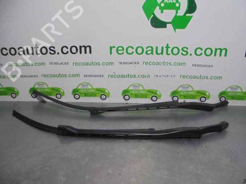 Used Front windshield wiper arm RENAULT VEL SATIS (BJ0_) 3.0 dCi (BJ0J, BJ0N) (177 hp) 4869801