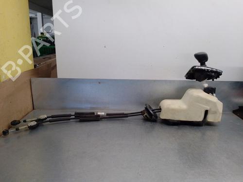 Used Gear lever OPEL CROSSLAND X / CROSSLAND (P17, P2QO) 1.2 (75) (131 hp) 13736183