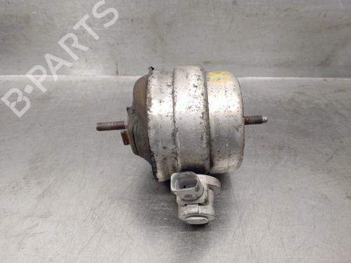 Used Engine mount Engine mount AUDI A4 B7 (8EC) 2.0 TDI 16V (140 hp) 33173354 33173354