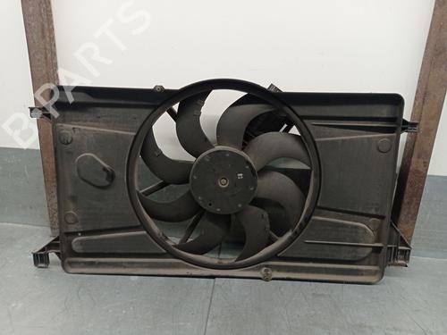 Used Radiator fan FORD FOCUS II (DA_, HCP, DP) 1.6 (100 hp) 30721384