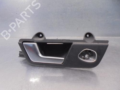 Venstre bagtil invendig håndtag SEAT EXEO ST (3R5) 2.0 TFSI (200 hp) 16493888