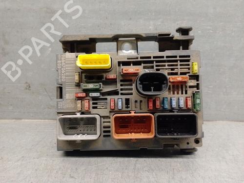 Used Fuse box PEUGEOT 308 SW I (4E_, 4H_) 1.6 HDi (109 hp) 31014467