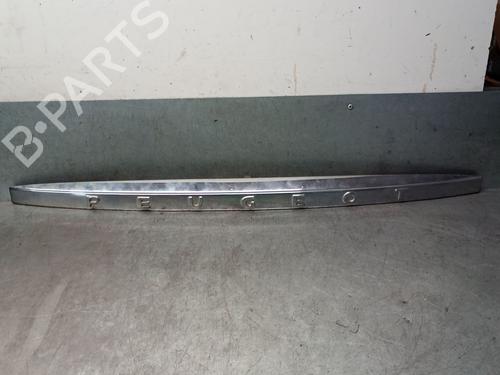 Used Tailgate handle PEUGEOT 407 SW (6E_, 6D_) 2.0 HDi 135 (136 hp) 27255502