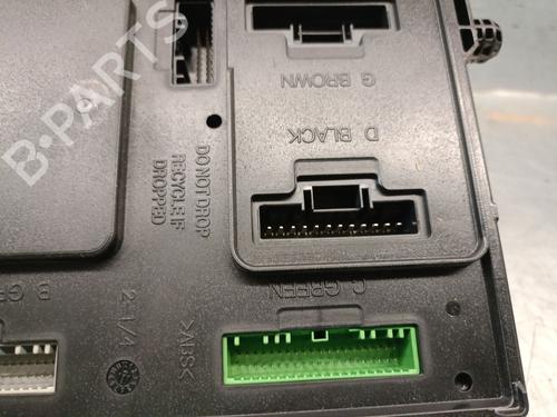 Fuse box RENAULT MEGANE III Hatchback (BZ0/1_, B3_) 1.6 16V (BZ1B, BZ1H) | BP27204703E1 