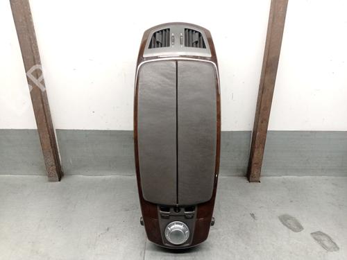 Used Middle console BMW 7 (E65, E66, E67) 730 d (218 hp) 30470592