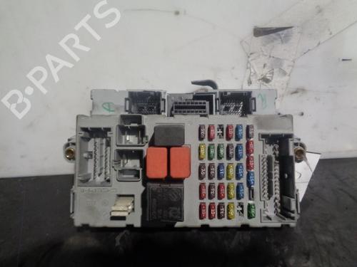 Sikringsdose FIAT PUNTO (188_) 1.2 16V 80 (188.233, .235, .253, .255, .333, .353, .639,... (80 hp) 10330950