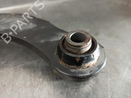 Right rear suspension arm TOYOTA AURIS (_E18_) 1.8 Hybrid (ZWE186_, ZWE186R) | BP15399054M15 