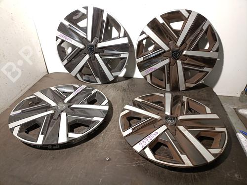 Used Hub cap PEUGEOT 2008 II (UD_, US_, UY_, UJ_, UR_, UC_) 1.2 PureTech 100 (USHNK) (101 hp) 29605398