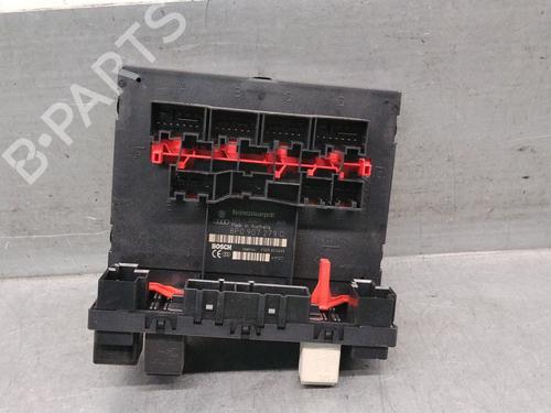 Used Fuse box Fuse box 37465039 37465039