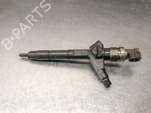 Inyector Inyector NISSAN X-TRAIL I (T30) 2.2 dCi (136 hp) 33844033 33844033