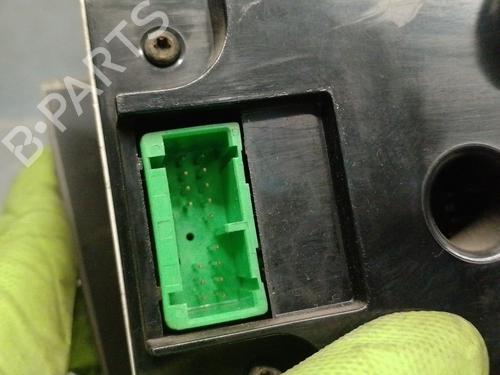 Climate control VOLVO V40 Estate (645) | BP31130867I5