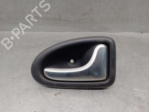 Used Front right interior door handle RENAULT MEGANE I (BA0/1_) 1.6 16V (BA04, BA0B, BA11, BA1J, BA16, BA19, BA1K, BA1V,... (107 hp) 31364077