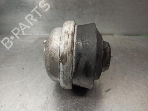 Used Engine mount MERCEDES-BENZ 124 Saloon (W124) [1984-1993]  11117721