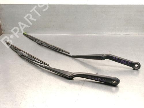 Used Front windshield wiper arm ROVER 75 (RJ) 2.0 CDTi (131 hp) 30169041