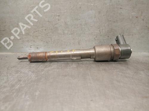 Used Injector FIAT PUNTO (199_) 1.3 D Multijet (75 hp) 27701828