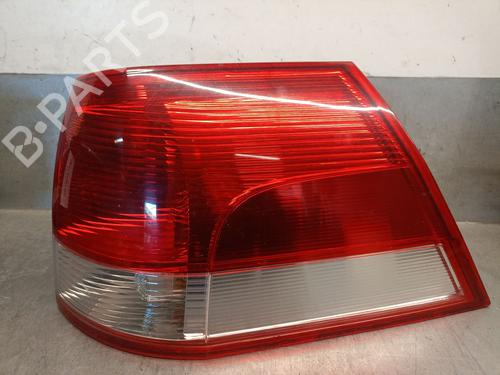 Used Right taillight Right taillight OPEL VECTRA C Estate (Z02) 1.9 CDTI (F35) (120 hp) 33027815 33027815