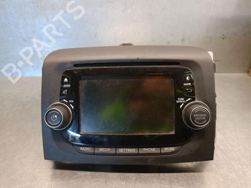 Used Radio Radio FIAT 500L (351_, 352_) 1.6 D Multijet (199LYD1B) (105 hp) 34289350 34289350