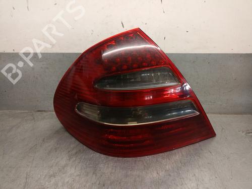 Used Left taillight MERCEDES-BENZ E-CLASS (W211) [2002-2009]  28010280