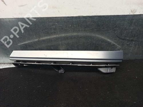 Used Headlight eyebrow OPEL ZAFIRA A MPV (T98) 2.0 DTI 16V (F75) (101 hp) 20258108