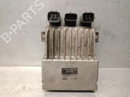 Módulo eletrónico TOYOTA COROLLA Verso (ZER_, ZZE12_, R1_) 2.2 D-4D (AUR10_, AUR10R) (177 hp) 31353105