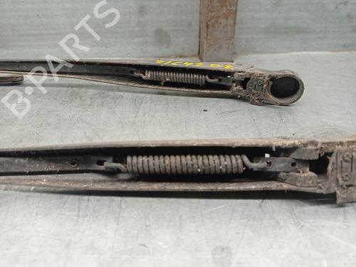 Front windshield wiper arm CHRYSLER NEW YORKER 3.5 i 24V | BP22728664C143