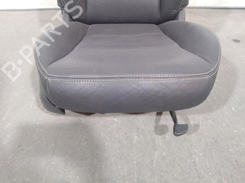 Right front seat INFINITI QX30 2.2 D AWD | BP38647405C16 - Image 6