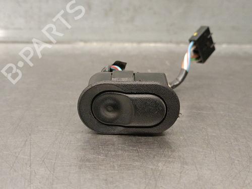 Used Right rear window switch Right rear window switch OPEL VECTRA B Hatchback (J96) 2.0 DTI 16V (F68) (101 hp) 40499803 40499803