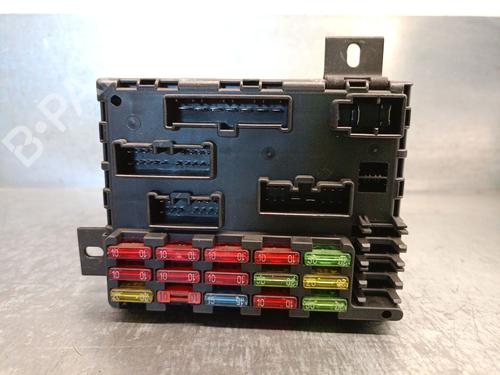 Used Fuse box Fuse box FIAT BRAVO I (182_) 1.9 TD 75 S (182.AF) (75 hp) 18882694 18882694
