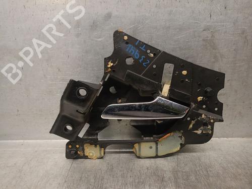 Maniglia interna posteriore sinistra MERCEDES-BENZ E-CLASS (W210) E 270 CDI (210.016) (170 hp) 30940392
