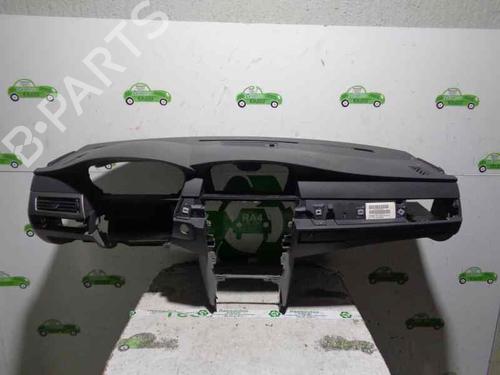 Used Dashboard BMW 5 (E60) 520 d (150 hp) 5271140